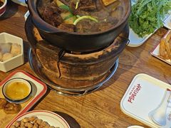 -阿润打边炉·鲜切鸡煲(华漕店)