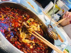 -蛙两只美蛙鱼头火锅(恒茂店)