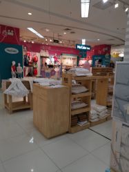 -孩子王(世茂国际广场店)