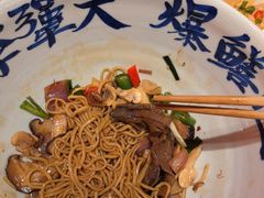 -李犟大爆鳝面·手工蟹黄包(湖滨西湖店)