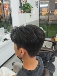 -尤司男士国潮理发馆