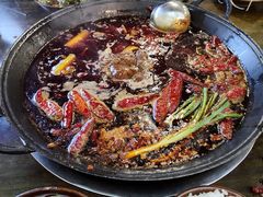 -黄潇洒老火锅(九眼桥宏济巷店)