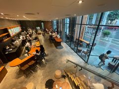 大堂-星巴克臻选(广州高德置地秋广场店)
