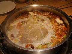 酸萝卜鸭架汤-守柴炉烤鸭(科华中路王府井店)