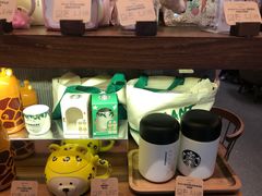 零售区-星巴克臻选(南京艾尚天地店)