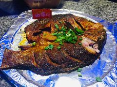 炭烤鲫鱼-蛙来哒(华隆步步高店)