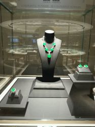 -北京七彩云南翡翠珠宝旗舰店(月坛店)