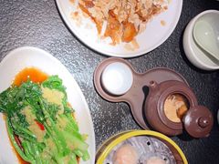 -蝴蝶里·粤菜·点心(滨江龙湖店)