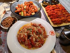 -肥肥虾庄·金牌油焖大虾(汉口城市广场店)