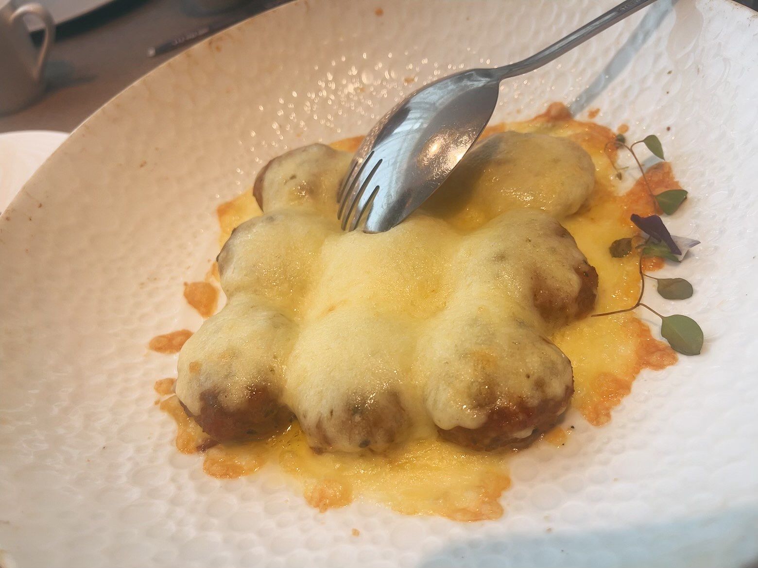 天天领红包
芝士和南煎丸子的完美融合!芝士的奶香 丸子的肉沣!