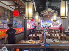 -川流不息·地道川菜·小龙虾(新松江路店)