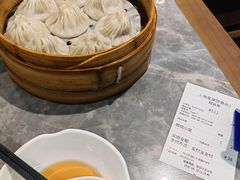 鲜肉小笼-莱莱小笼·乔艾