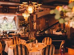 -火车头法国西餐厅