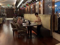 -乐咖啡西餐厅(太湖皇冠假日酒店)