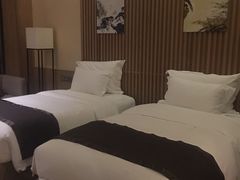 -珠海棕泉水疗酒店(拱北口岸高铁站店)