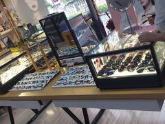 -世纪大明眼镜·蔡司战略授权店(汉街店)