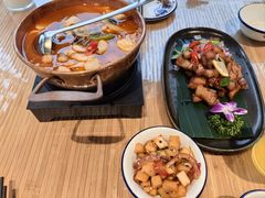 -老滇山寨•云南特色菜•地方菜•民族风情歌舞表演(金碧店)