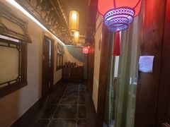 -乔家小院•非遗驴肉•青岛菜(滨河路店)