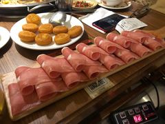 -佬土鹅肠火锅(解放路店)