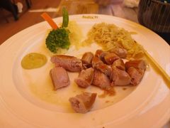 -LENBACH兰巴赫西餐啤酒坊(大连东港店)