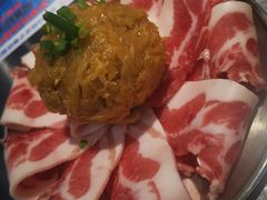 酸菜-马路牙子烧烤音乐酒馆(望京店)