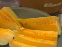 -龍歌自助小火锅(市南金茂湾店)