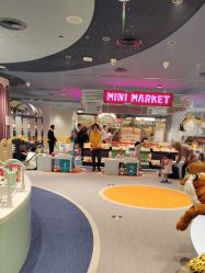 -奈尔宝家庭中心·亲子餐厅(北京东坝万达店)