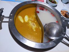 -马家斑.鲜鱼火锅(松湖万科店)