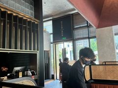 -铭牛烧肉·和牛海鲜自助(高新月牙湖店)