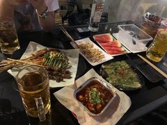 -何师烧烤·香辣蟹·川菜·30年老品牌(太古里旗舰店)