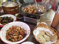 -富正毅三下锅·湘西韵味(天门山索道店)