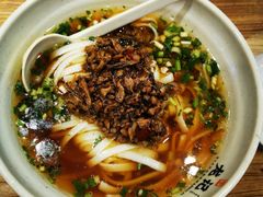 -湘人龙记老长沙米粉(鸟巢店)