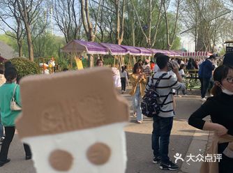 好久没有去绿博园散步，殊不知从往日的仅有我两