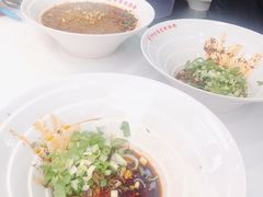 -钟方模白家肥肠粉(春熙店)