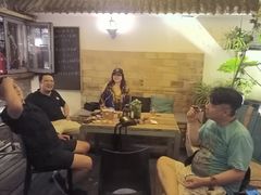 -脚下咖啡·CHILL酒馆(灵光东巷店)