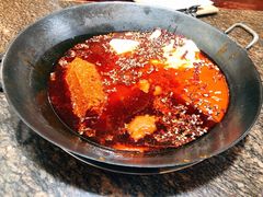 牛油红锅-星鸿社重庆老火锅(燃灯寺分店)