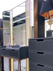 -变画·发型STUDIO