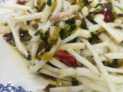 太湖芦苇根炒肉丝-呼吸森林·生态农庄农家乐私房菜