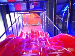 -嗨翻Hi-Fun竞技主题乐园·蹦床亲子生日轰趴(国光1937店)