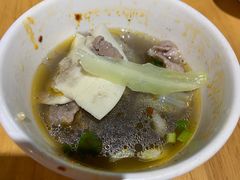 -大众跷脚牛肉馆·非遗传承单位(峨眉山店)