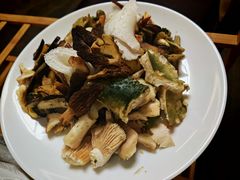 -山菌美食苑(振兴路店)