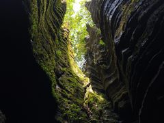 -梭布垭石林景区