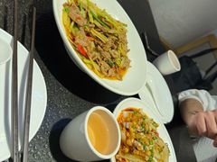 -万重锦·人文川菜馆(骡马市店)