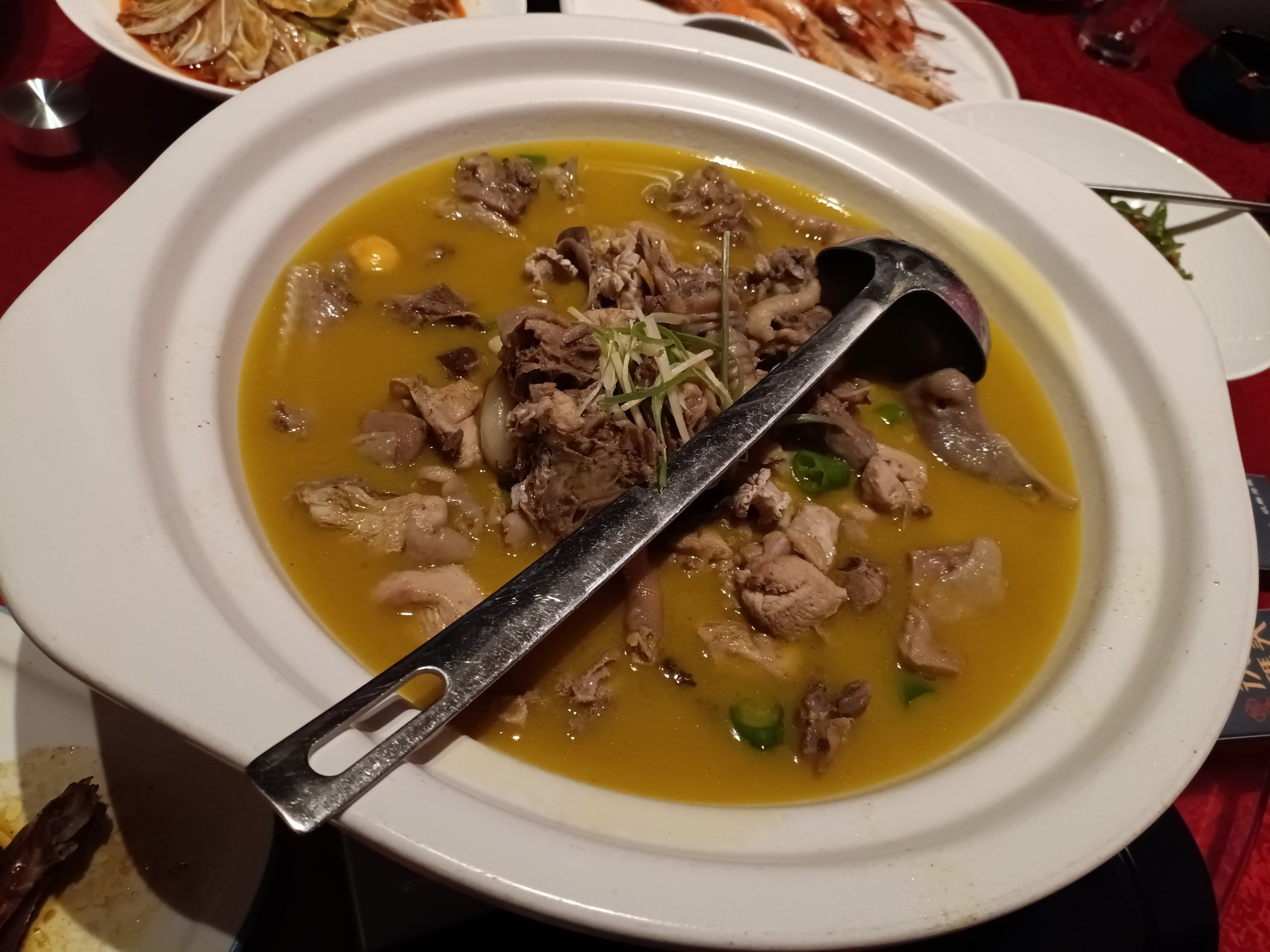 农家散养土鸡:好吃又美味