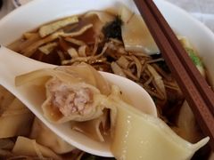 -笑来喜馄饨小笼工坊店(湖滨街店)