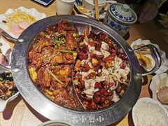 -小鱼小牛·鱼牛干锅·脆鱼火锅(世欧广场店)