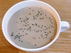 松露蘑菇汤-HELLO 27 意面·沙拉·帕尼尼