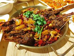 -休记光头香辣蟹干锅店(衣冠庙店)