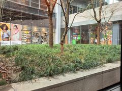 -星巴克(上海虹桥新天地二店)