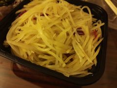 -清真磊磊烧烤老店(饮虎池街34号店)